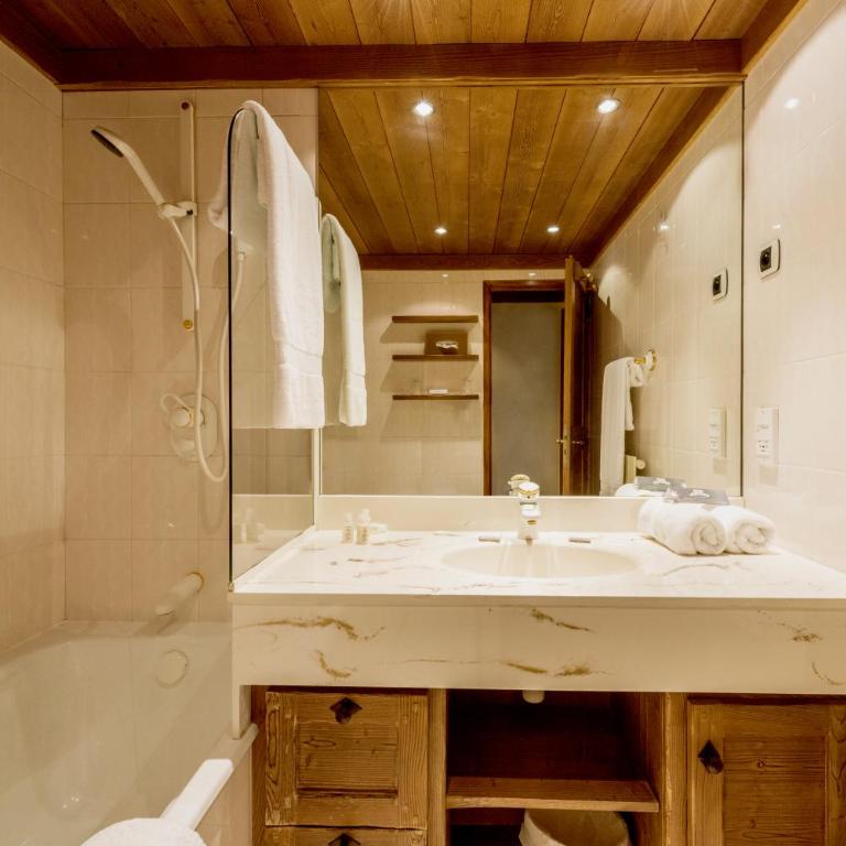 Hôtel Les Sherpas - Chambre Deluxe - 4