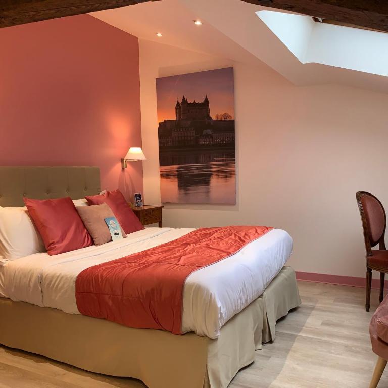 Kyriad Saumur Hyper Centre Hôtel, Appartements, Séminaires et SPA soins Sothys Paris - Chambre Double Supérieure - 18