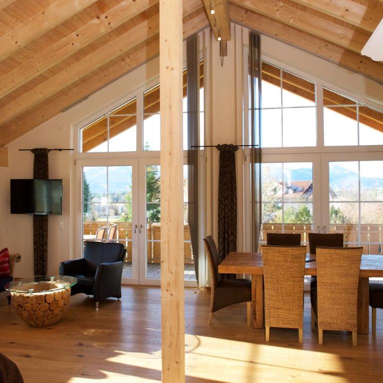 Landhaus Kössel - Deluxe Suite mit Kingsize-Bett - 2