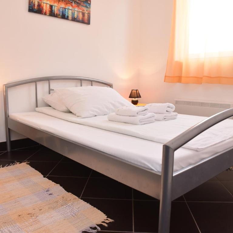 Private apartman 5b23 in Kraljevi cardaci - One-Bedroom Apartment - 4