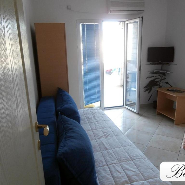 Apartments Beleni - One-Bedroom Apartment with Terrace and Sea View - 10
