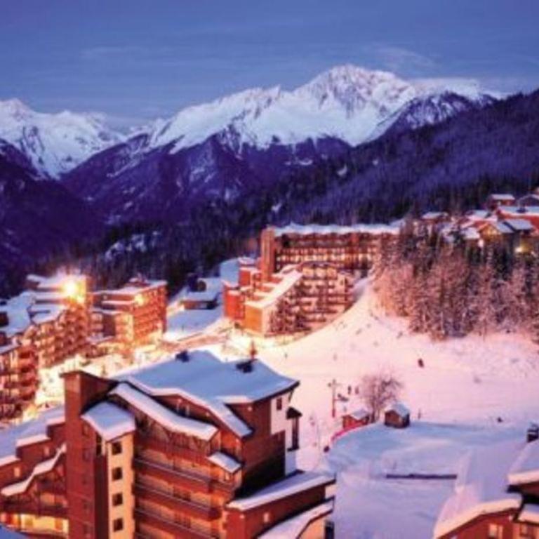 La Tania La Saboia sleep 8 private Sauna lounge dining 2 bathrooms kitchen 2 balconies ski in out - Apartamento de 2 dormitorios - 42