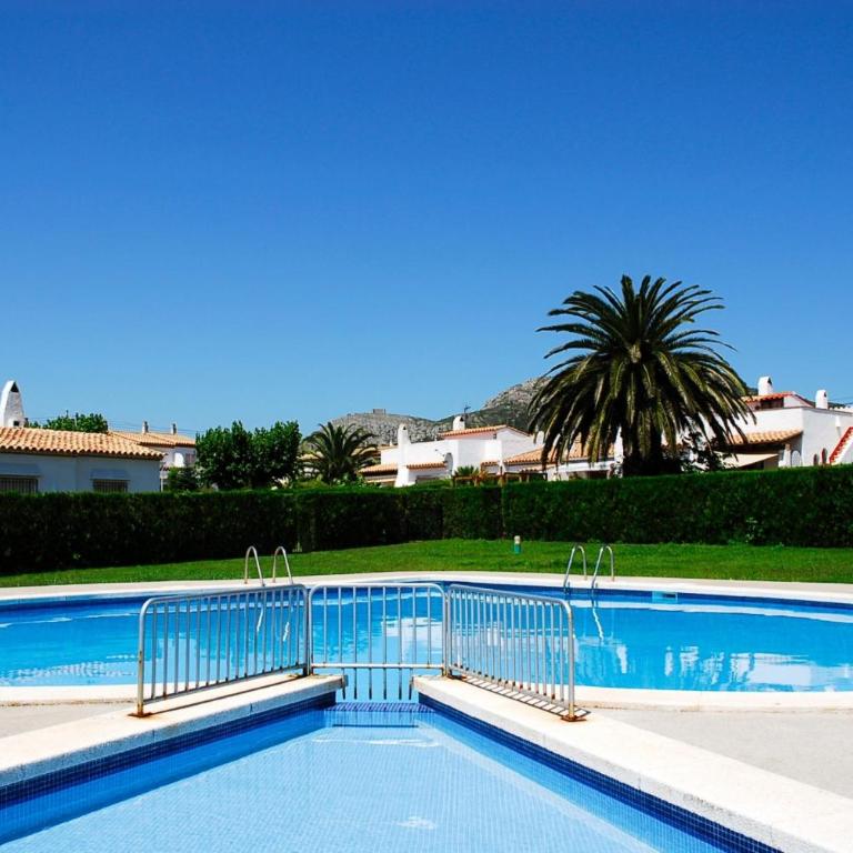 VALL GRAN 3 - Three-Bedroom Townhouse - 24