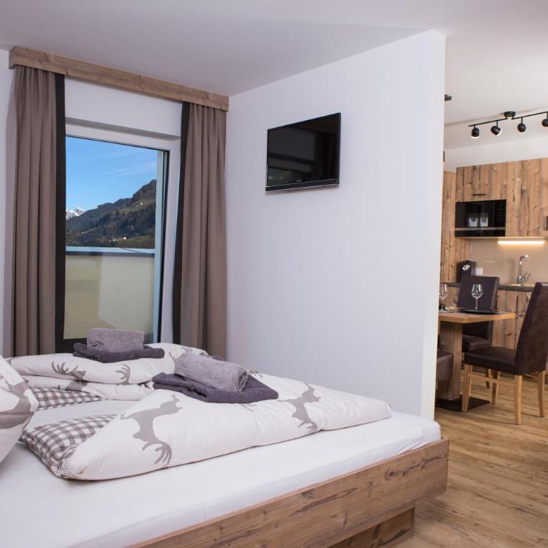 Bio-Bauernhof Reiterhof - Familienzimmer mit Bergblick - 9