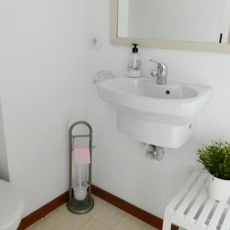 Azhar Suites - Suite con cama grande - 20