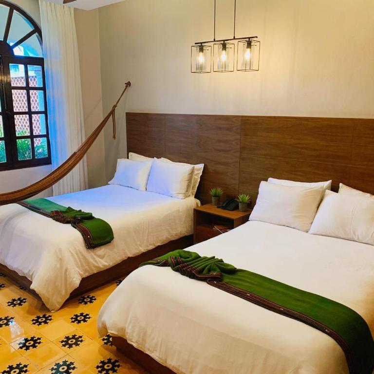 Hotel Marionetas - Chambre Double avec 2 Lits Doubles - 2