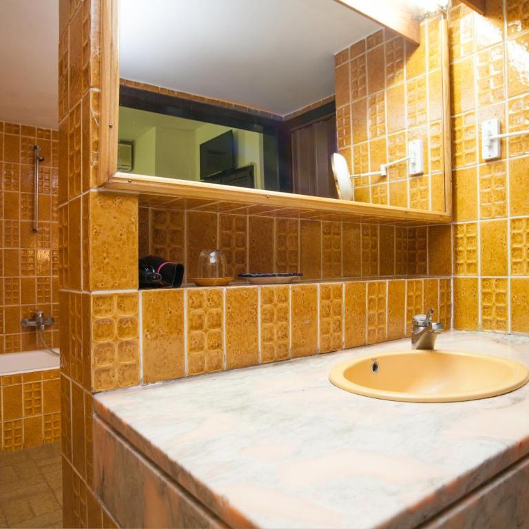 Flat Barcelona - One-Bedroom Apartment - 9