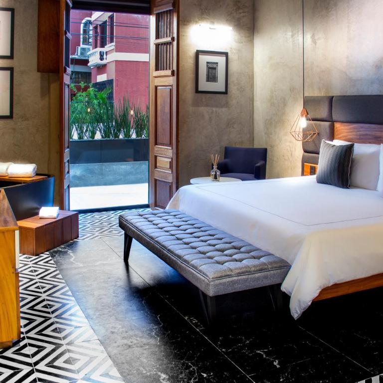 Diez Diez Collection - Deluxe King Suite - 2
