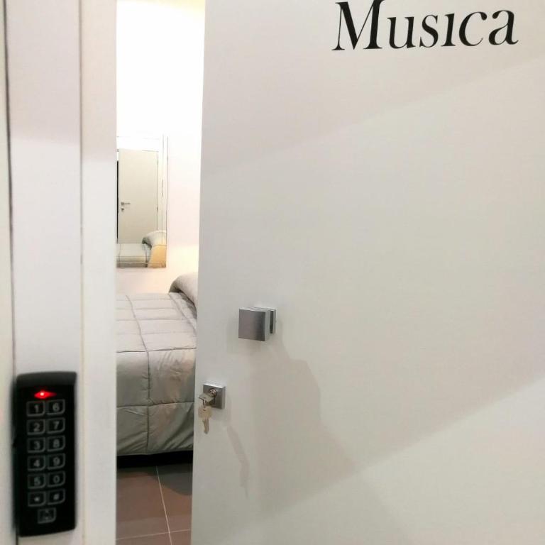 Lombardi Luxury Home - Camera King con Vasca Idromassaggio - 2