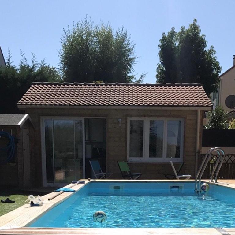 CHALET DU LAC PISCINE DISNEYLAND PARIS- TGV-ReR - Chalet 1 Chambre - 2