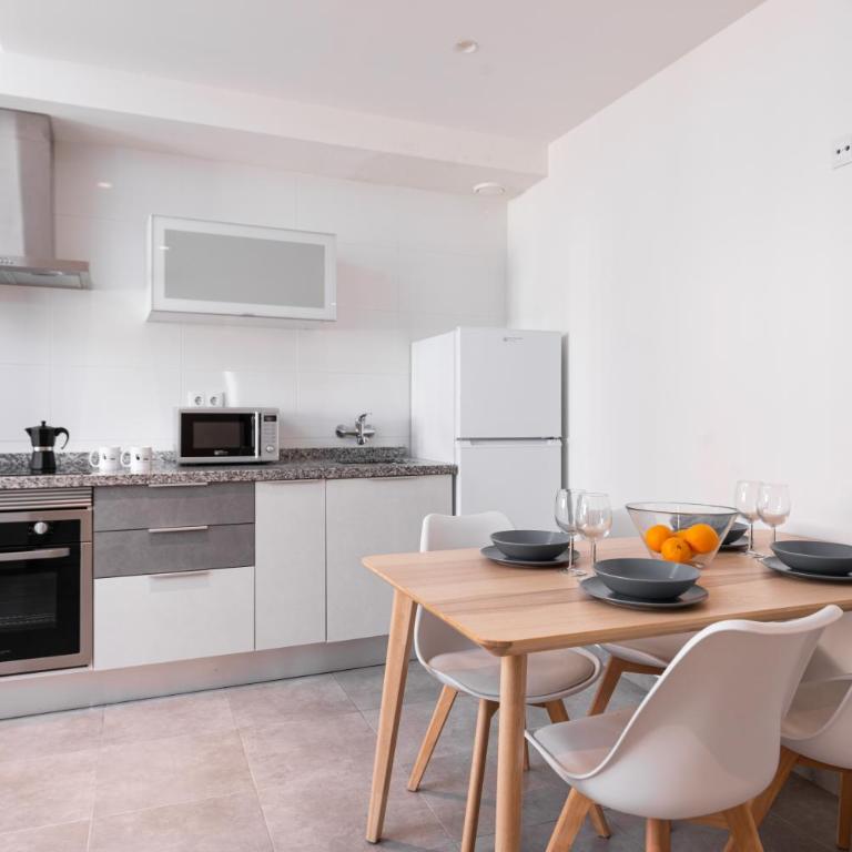 Apartamentos Quijano by Be Alicante - Loft - 3