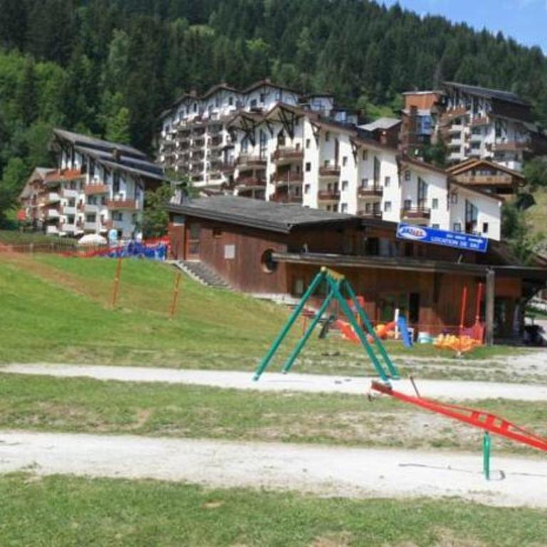 La Tania La Saboia sleep 8 private Sauna lounge dining 2 bathrooms kitchen 2 balconies ski in out - Apartamento de 2 dormitorios - 35