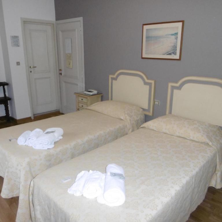 Hotel Villa Maria - Camera Matrimoniale Standard - 4