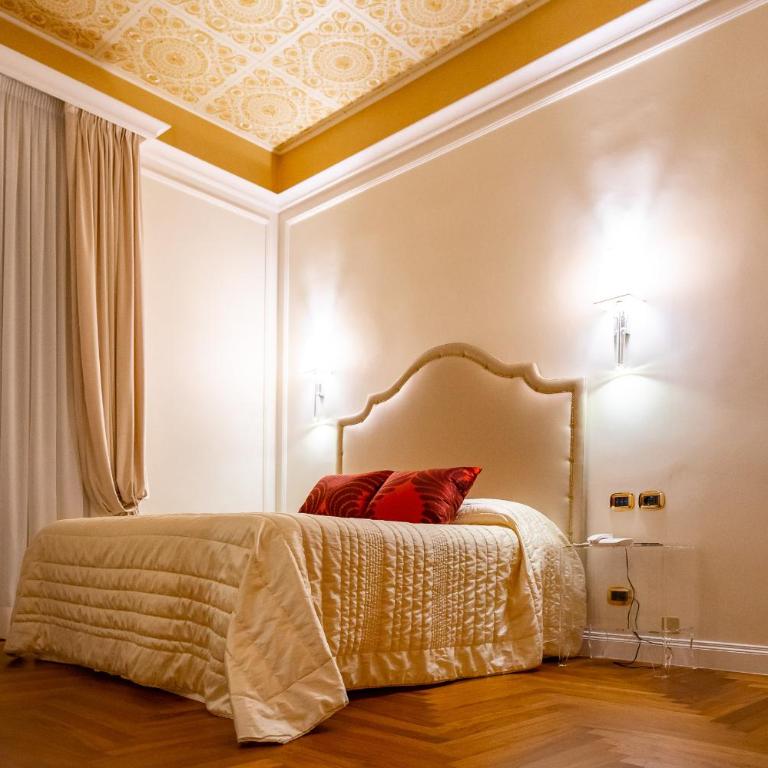 Boutique Hotel Puccini - Camera Deluxe - 6