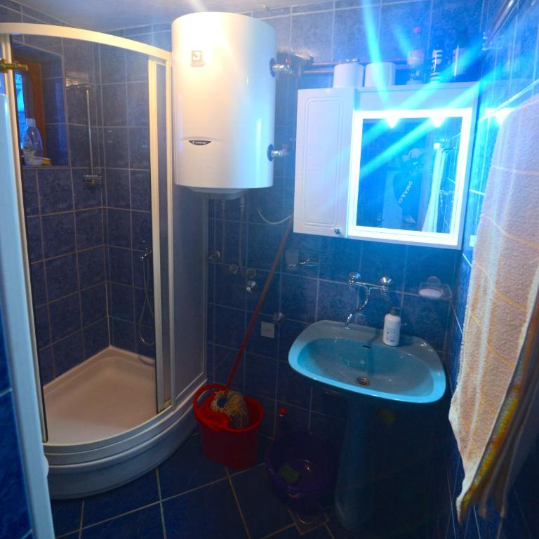 Čarobna Kuća Jahorina - Three-Bedroom House - 17
