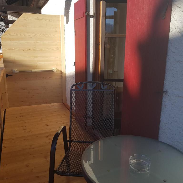 Ferienwohnungen am Buchbrunnen - Studio Apartment 7 - 5