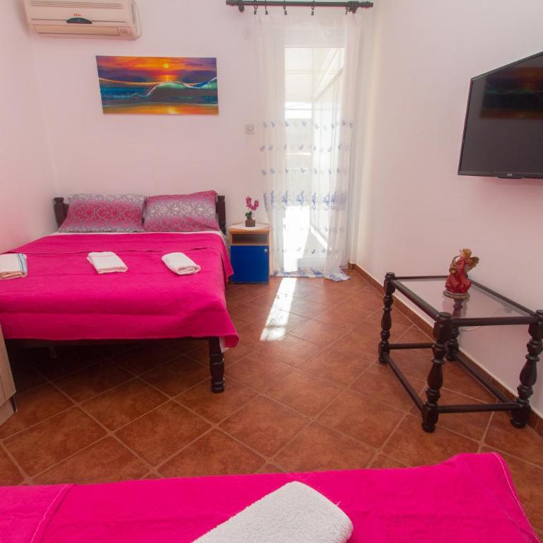 Apartments Petković - Triple Room with Balcony and Sea View - 12