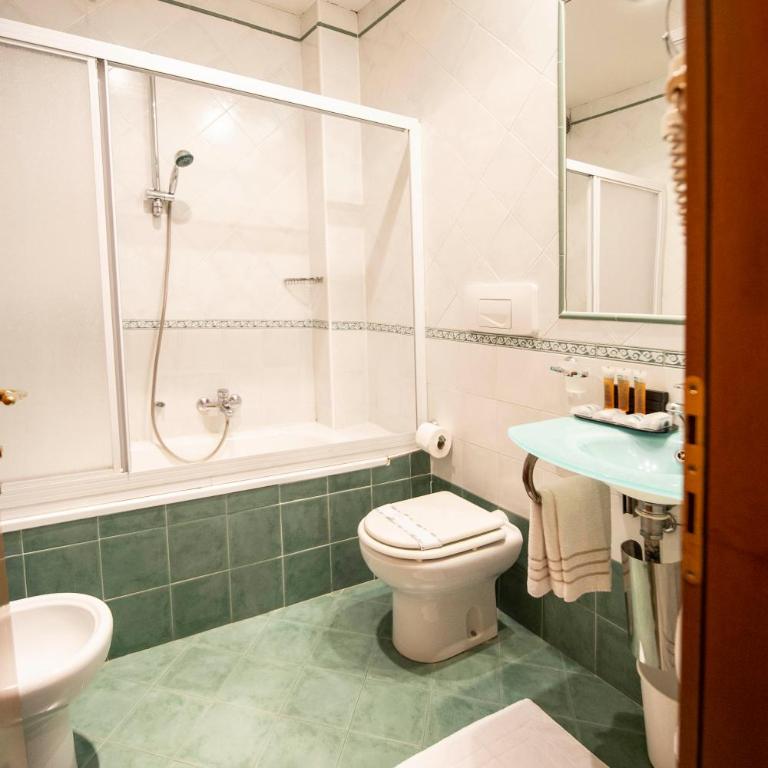 Hotel Estense - Camera Tripla - 3