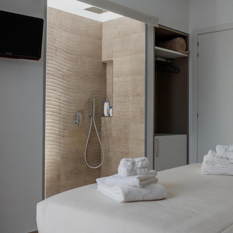 Liolá Cefalù - Deluxe Double Room with Balcony - 4