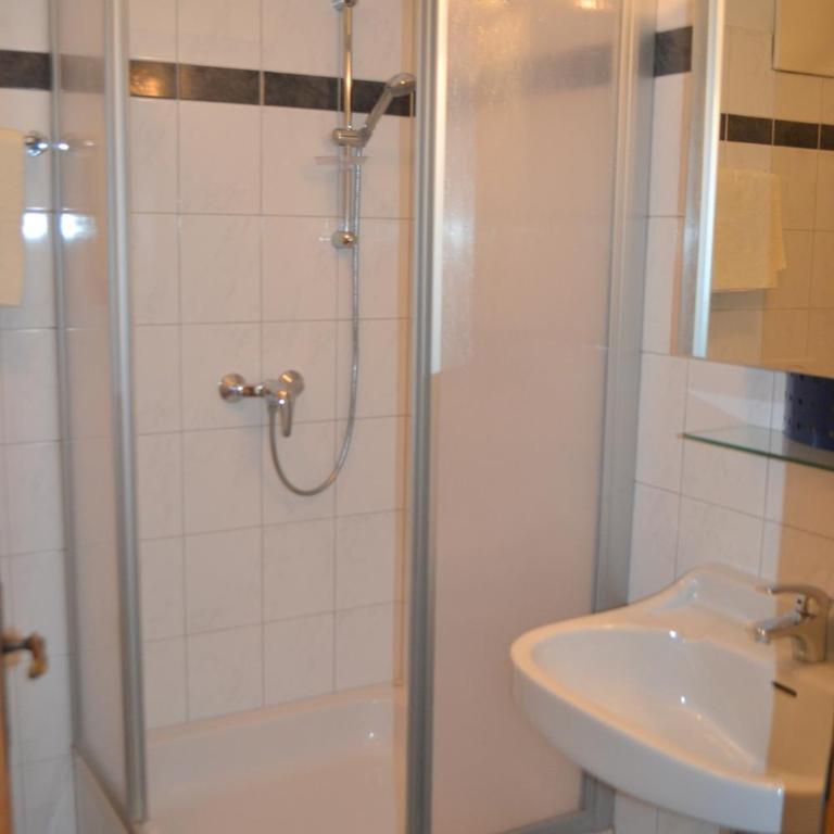 Ferienwohnungen Monika - Apartment mit 2 Schlafzimmern - 11
