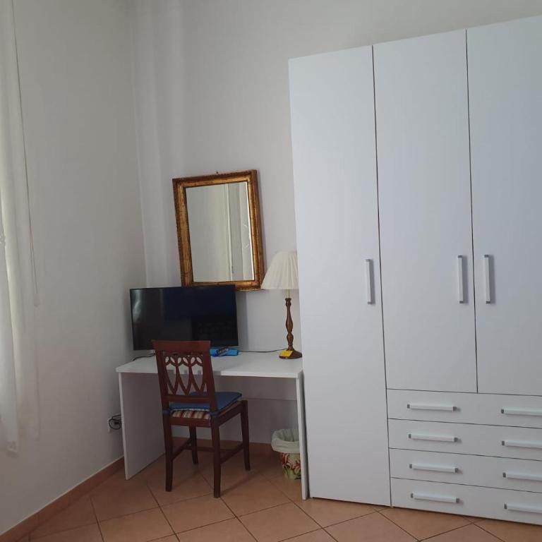 Liluna - Triple Room with Private Bathroom - 9