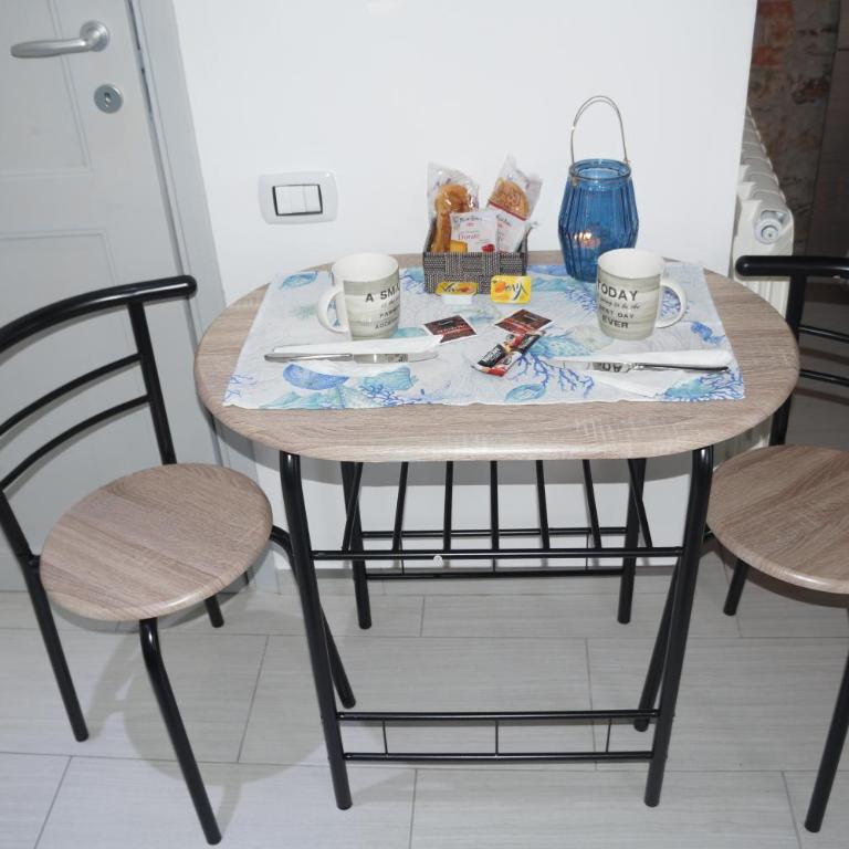 affittacamere BABY - Camera Matrimoniale/Doppia con Letti Singoli con Bagno Privato - 1