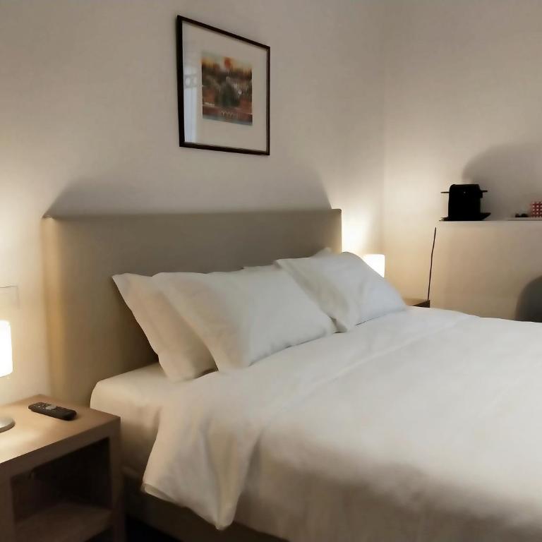 Via Poma Apartments&Rooms - Camera Matrimoniale - 7