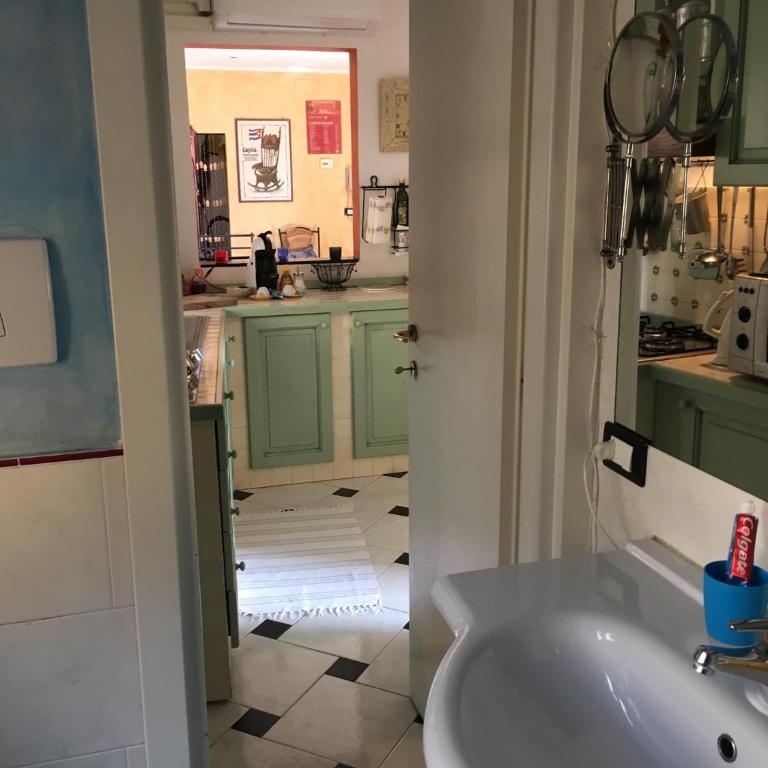 Romantic Sea View Flat in Genova - Appartamento con 1 Camera da Letto - 29