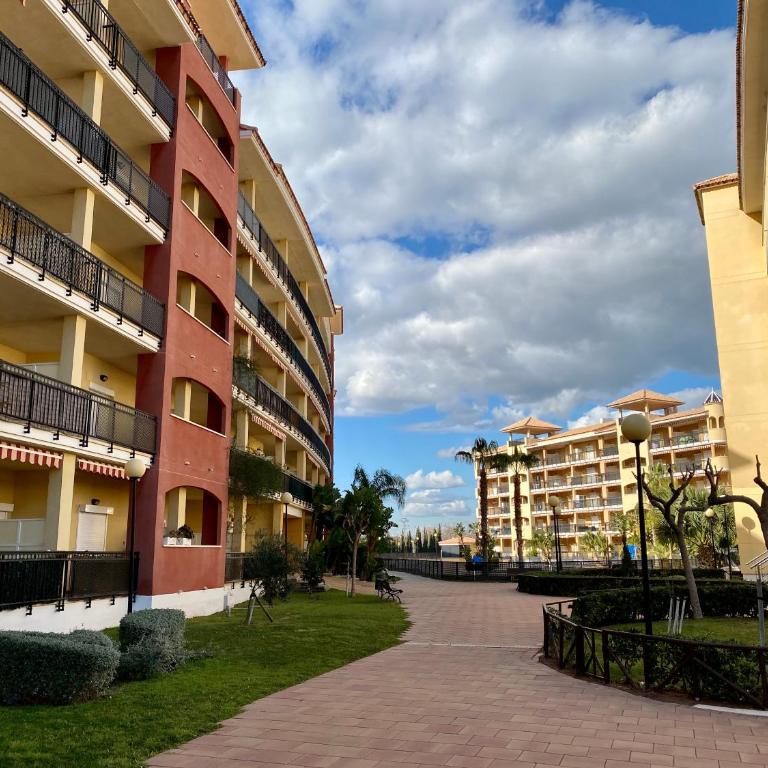 Urbanización Mar de Canet, 2 dormitorios con piscina comunitaria, garaje y wifi - Apartment mit 2 Schlafzimmern - 7