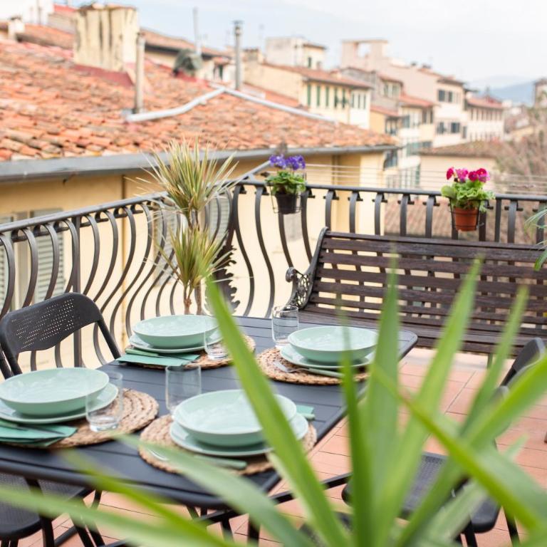 Pepi Dining at the sunrise Florence - Apartment with Terrace - 5