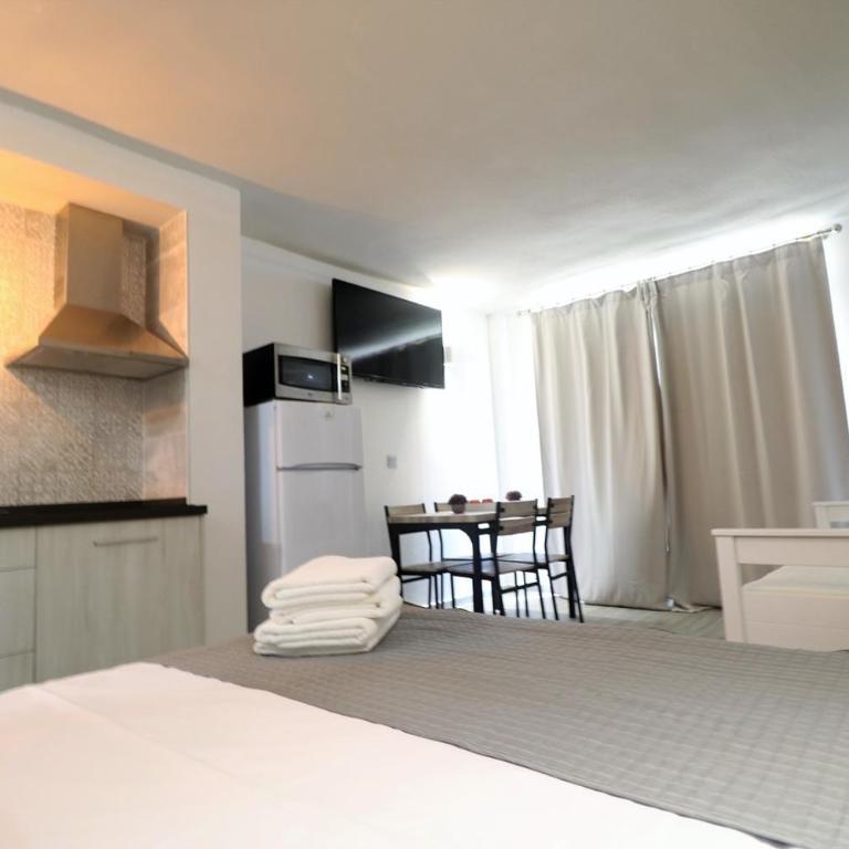 Experience Internacional Salou - Climatizado con piscina - Estudio con terraza - 12