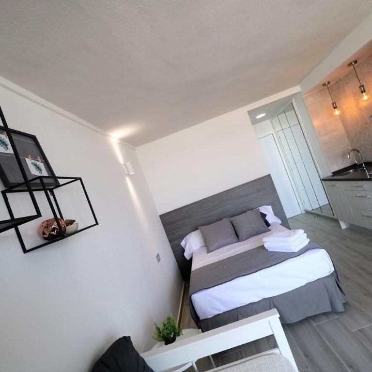 Experience Internacional Salou - Climatizado con piscina - Estudio con terraza - 4