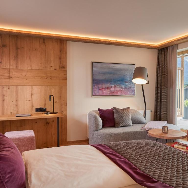 Laschenskyhof Hotel & Spa - Junior Suite with Bathtub - 2
