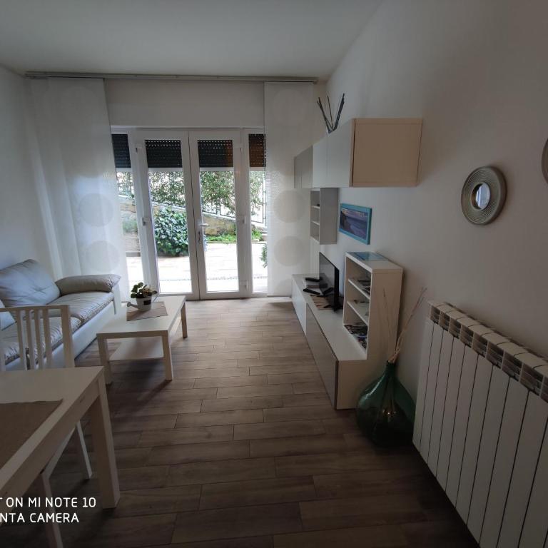 semeria103 - Appartamento con 2 Camere da Letto e Giardino Privato - 13