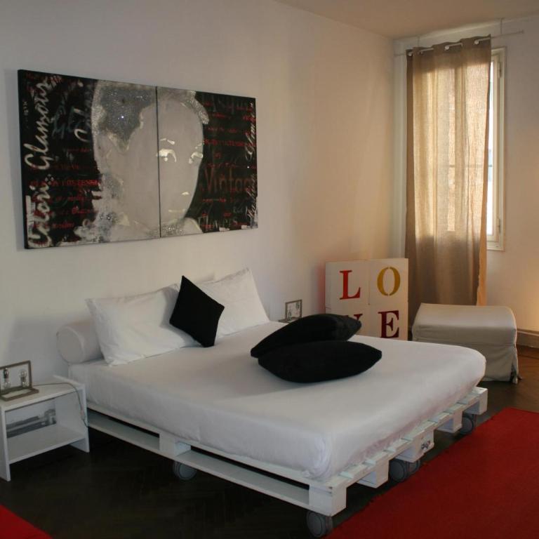 19 Borgo Cavour - Camera Matrimoniale con Vista Giardino - 2