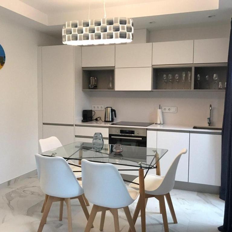 Nuevo Luminoso Apartamento Catalina a 80 metros de la playa para 4 personas - Apartamento de 2 dormitorios - 9