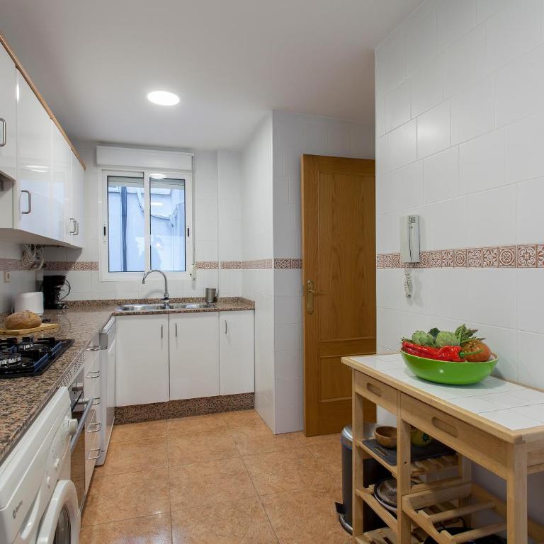 Apartment near the Marina, Valencia - Apartamento de 3 dormitorios - 28