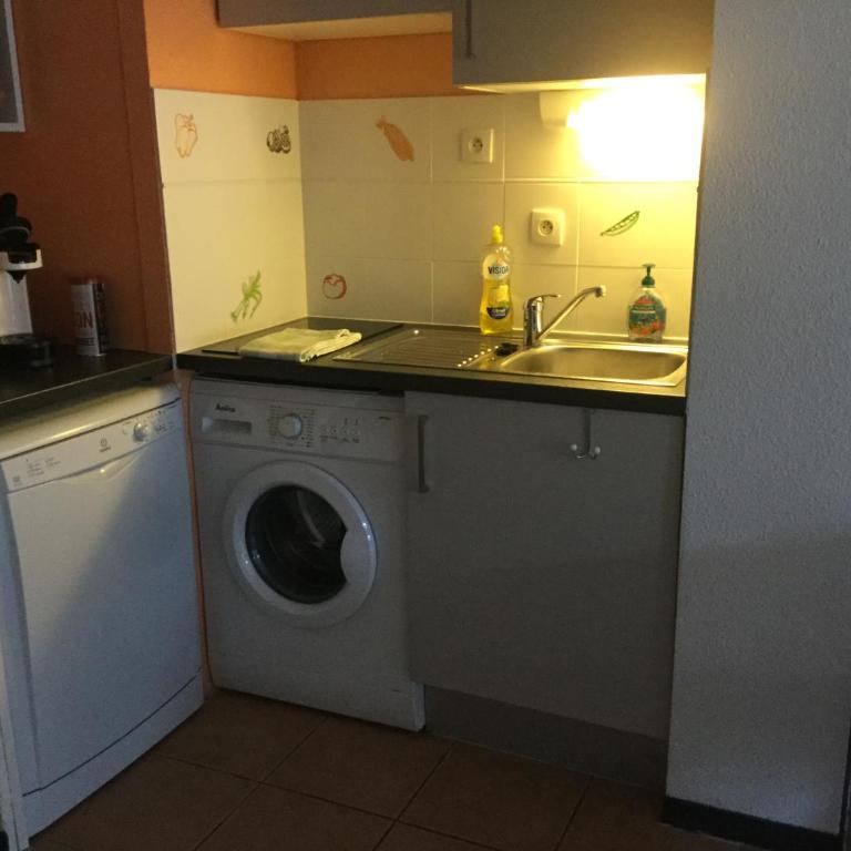 ANGLET- BIARRITZ T3 dans résidence avec piscine - Maison 2 Chambres - 5