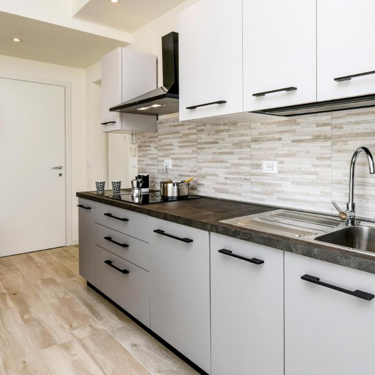 Suite Marta - Casa con 2 Camere da Letto - 12