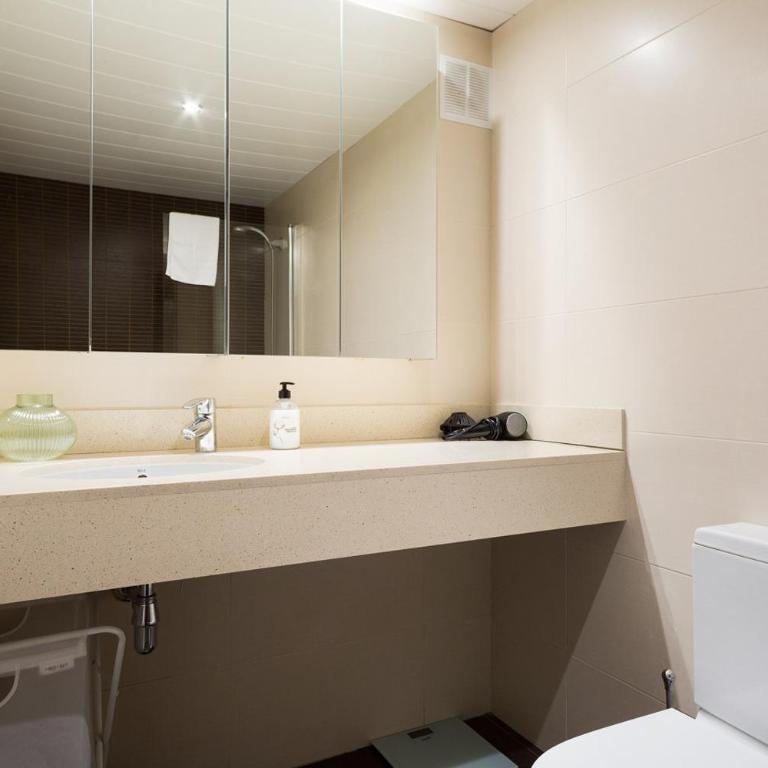 Les Corts Exclusive Apartments by Olala Homes - Three-Bedroom Apartment with Terrace 6.1 - 14