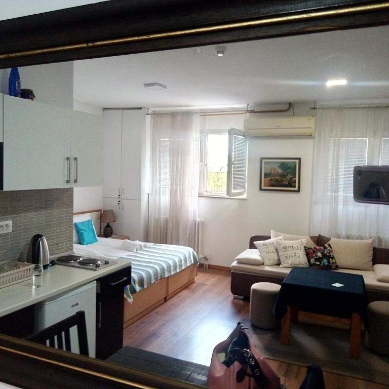 Sweet Dreams Studio Apartment - Apartment - 4