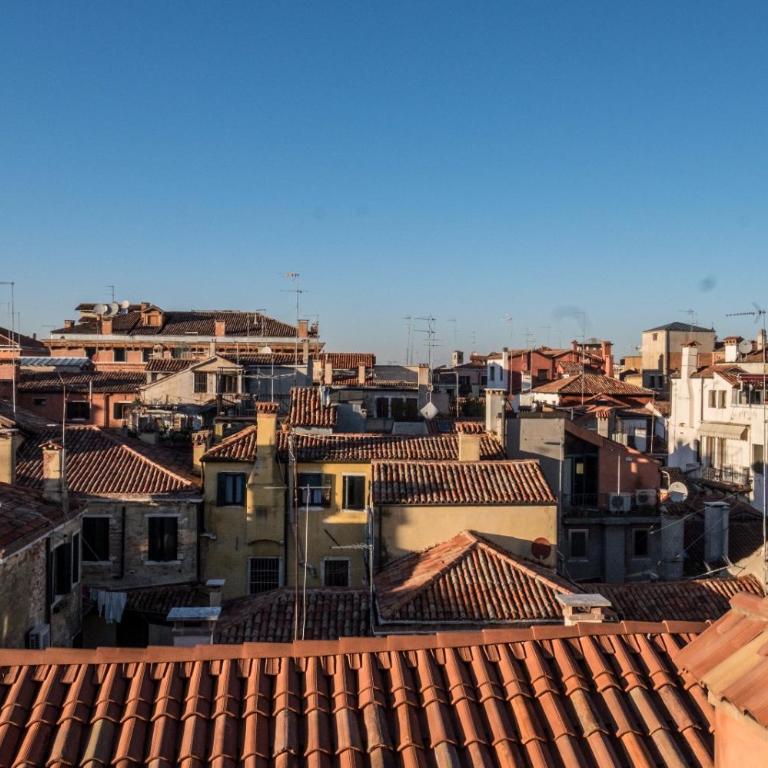 Magic View - 2 Bedroom Terrace with San Marco Campanile - Two-Bedroom Apartment - 20