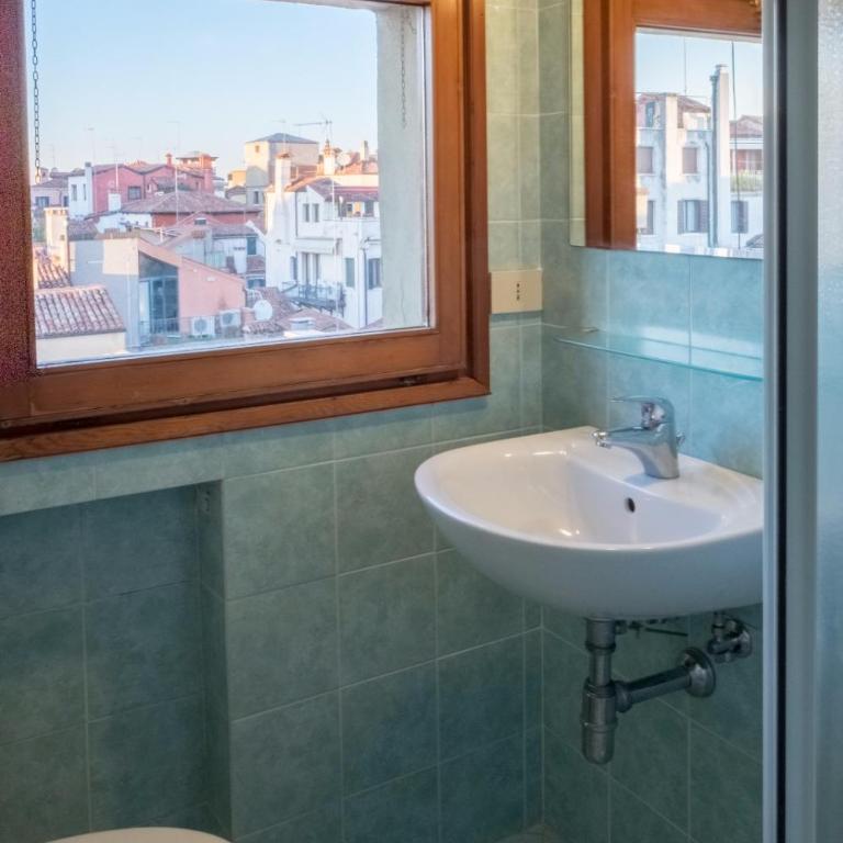 Magic View - 2 Bedroom Terrace with San Marco Campanile - Two-Bedroom Apartment - 7