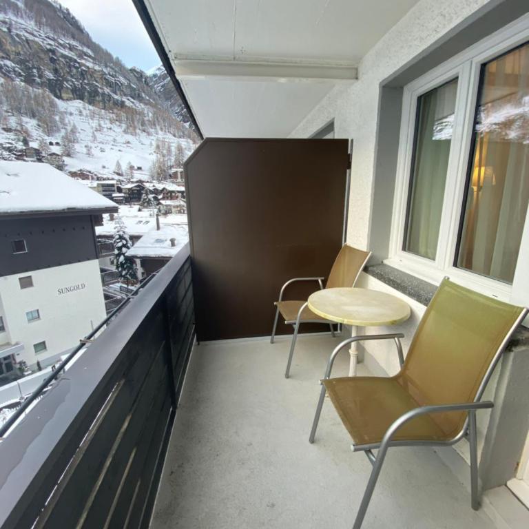 Hotel Adonis - Kleines Budget Zweibettzimmer - 2