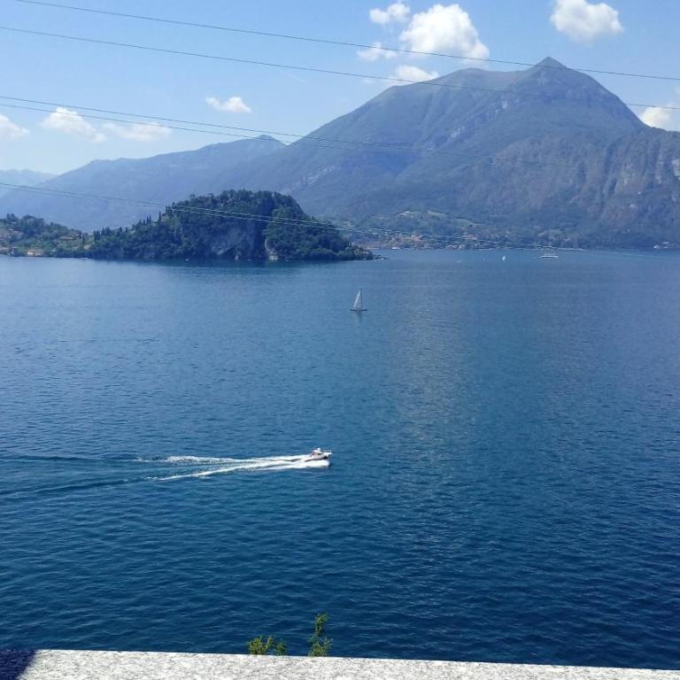 Blu Panorama belvedere lago di Como - Appartamento con Vista Lago - 17