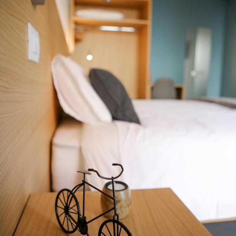 Bed and Bike Verona - Camera Deluxe Matrimoniale/Doppia con Letti Singoli con Balcone - 6