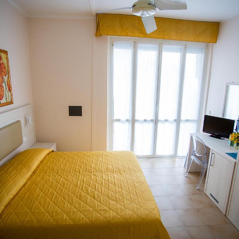 Hotel Nuovo Al Mare - Camera Matrimoniale/Doppia con Letti Singoli con Balcone - 3