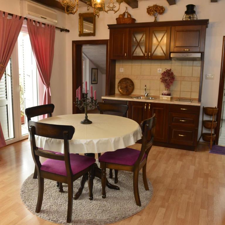 City House Apartments - Superior Apartman - 9