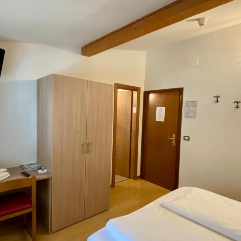 Casteluce Hotel Funivie - Standard Double or Twin Room - 2