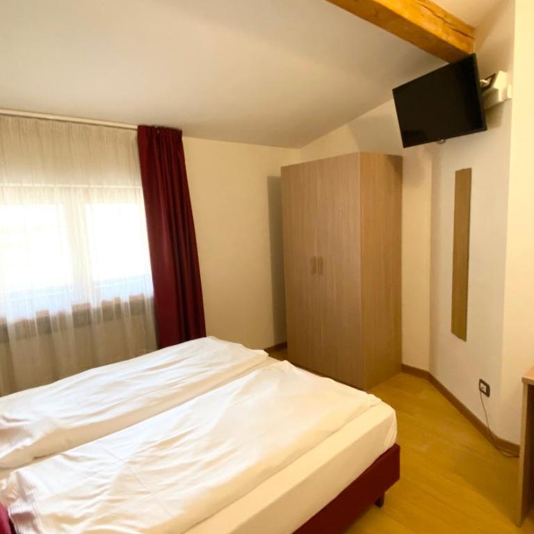 Casteluce Hotel Funivie - Standard Double Room - 1